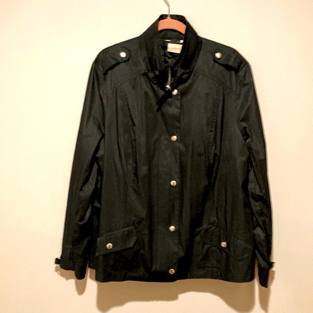 Chicos size 4 black jacket with removable inside vest